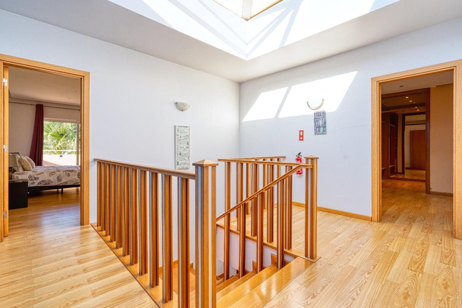 Full Private 300Sqm Villa Jacuzzi Heated Pool Ideal & Quiet Location Албуфейра Екстериор снимка