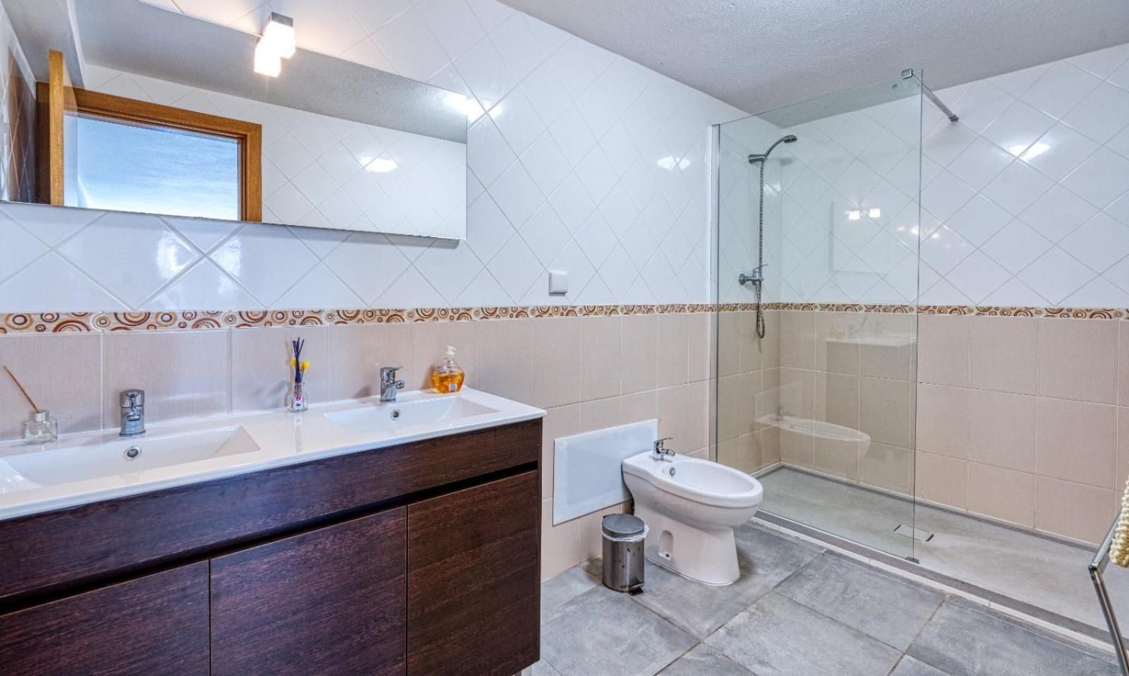 Full Private 300Sqm Villa Jacuzzi Heated Pool Ideal & Quiet Location Албуфейра Екстериор снимка